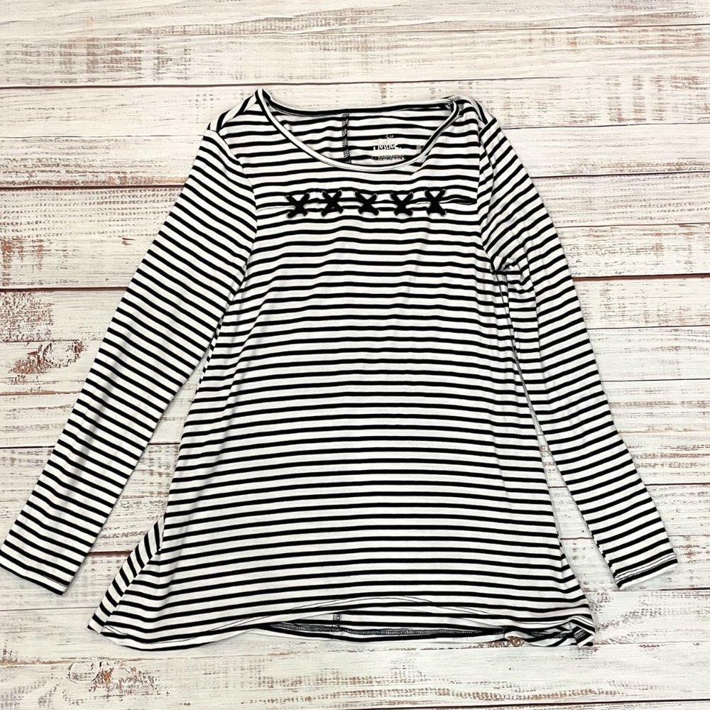 Girls Striped Lace Up Fashion Top
